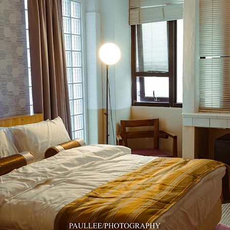 白狗公寓amo B&B市區金三角 東大門夜市 Hualien Eksteriør billede