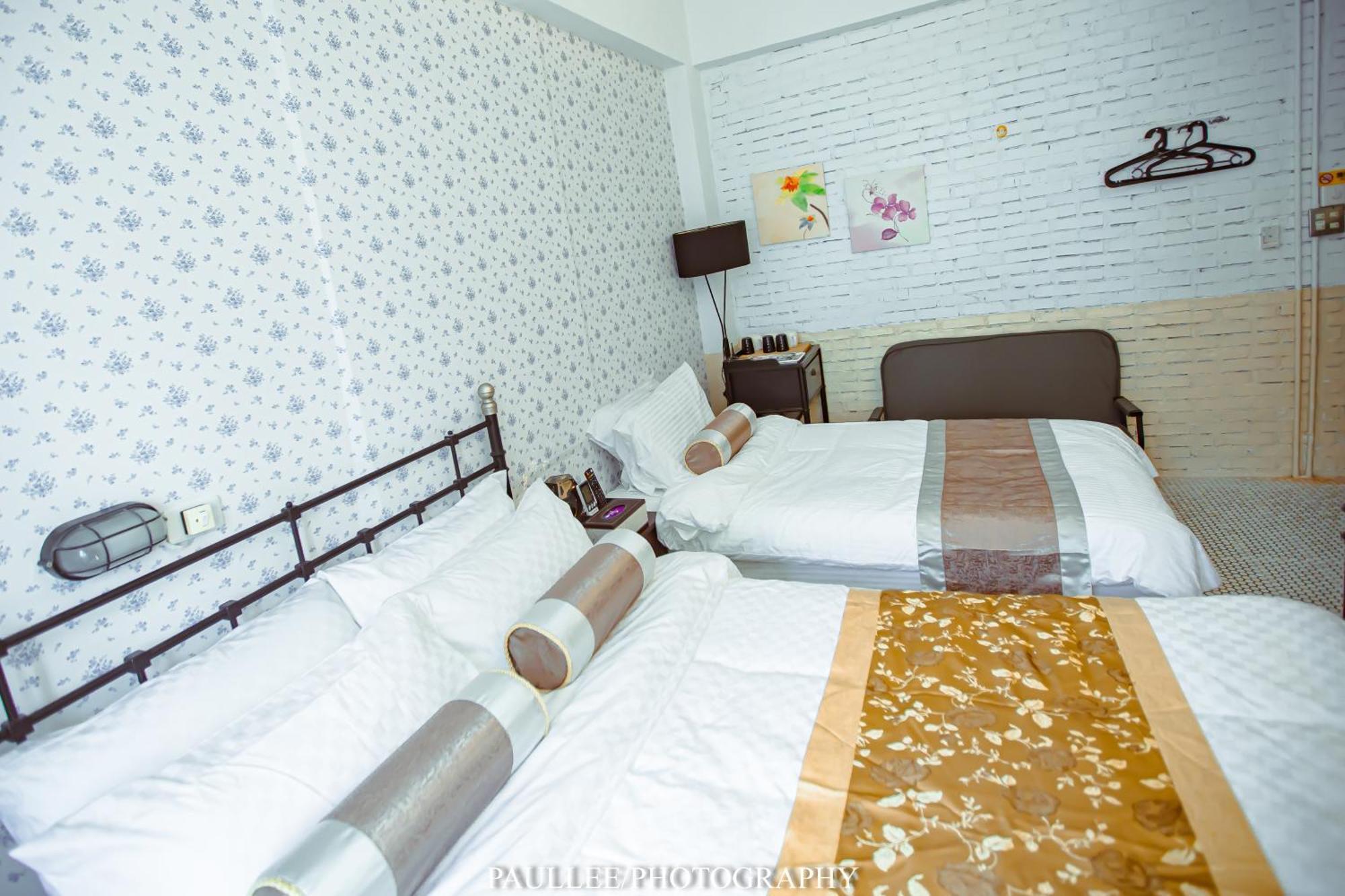 白狗公寓amo B&B市區金三角 東大門夜市 Hualien Eksteriør billede