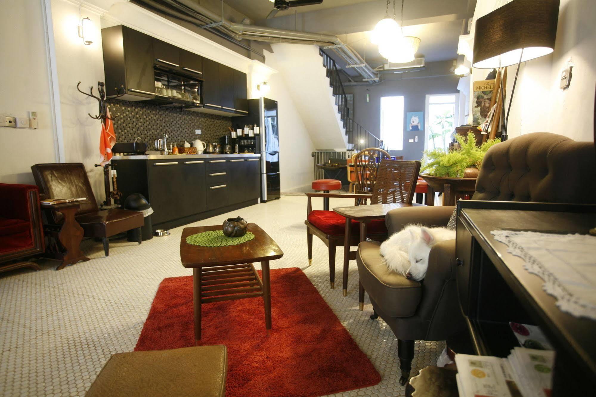 白狗公寓amo B&B市區金三角 東大門夜市 Hualien Eksteriør billede